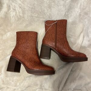 Universal Thread Brown Snake Print Ankle Boots